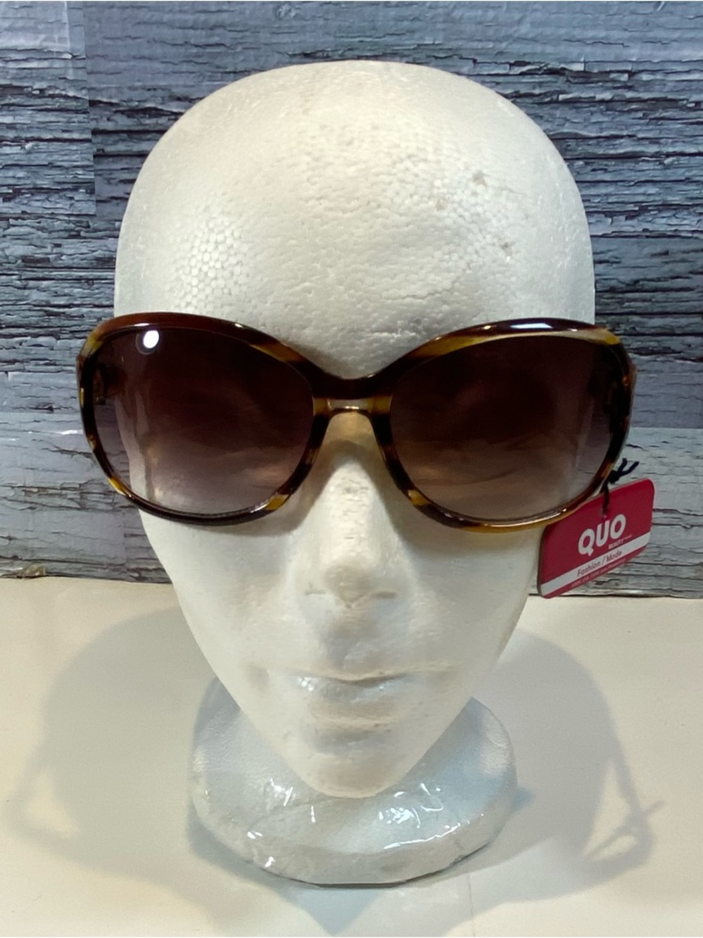 Quo Beauty Dialogue Polarized Sunglasses Brown Amber Tortoise Cat Eye